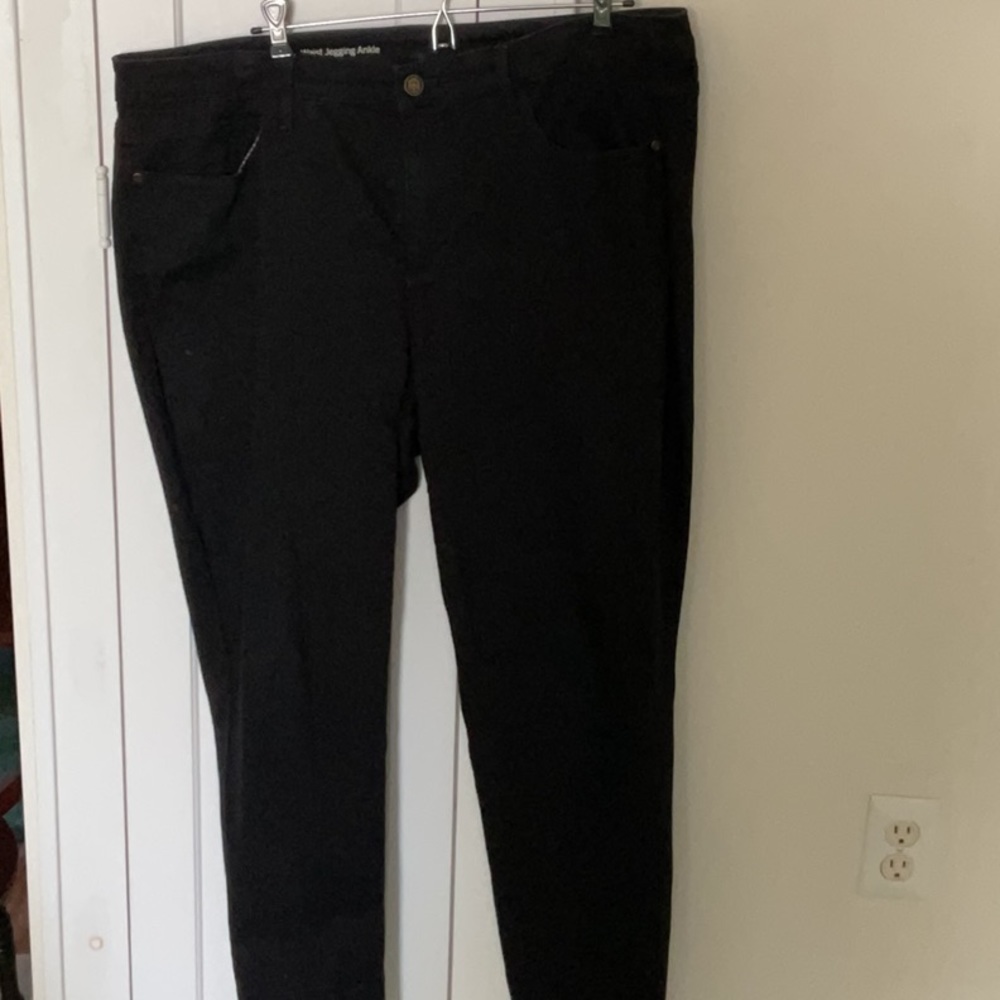 Talbots, Flawless, black, fly front, high-waist, ankle jegging.